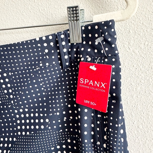 NWT Spanx Sunshine 4” Shorts in Dot Patch Midnight Navy Size Large - Picture 5 of 10
